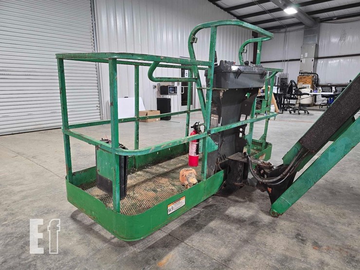 2016-jlg-460sj-image-18