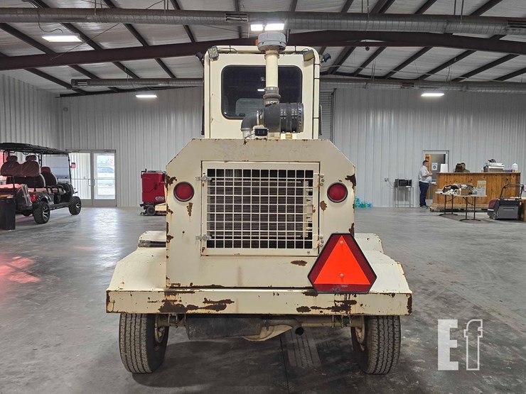 2013-superior-broom-dt80ct-image-7