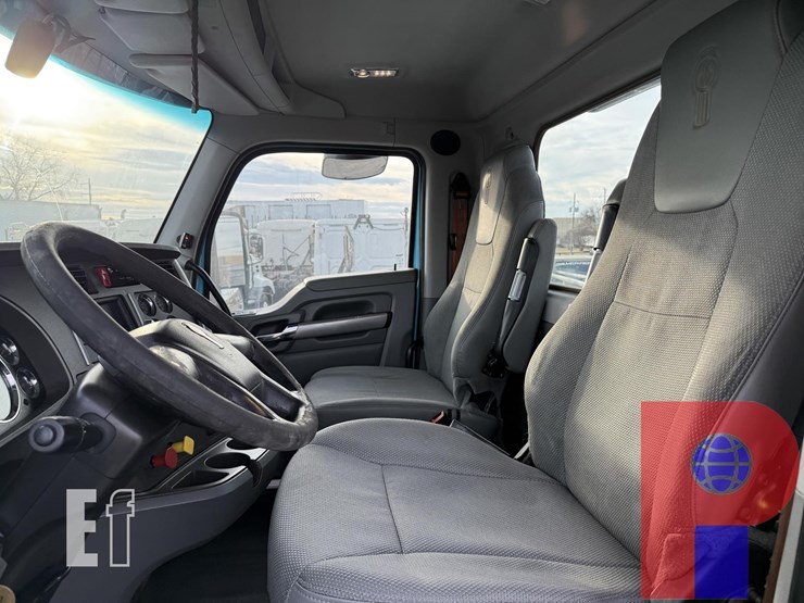 2019-kenworth-t680-image-13