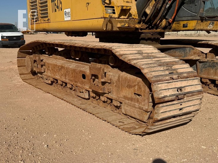 2015-deere-470g-lc-image-25