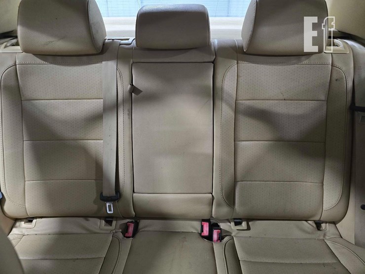 2009-volkswagen-jetta-image-17