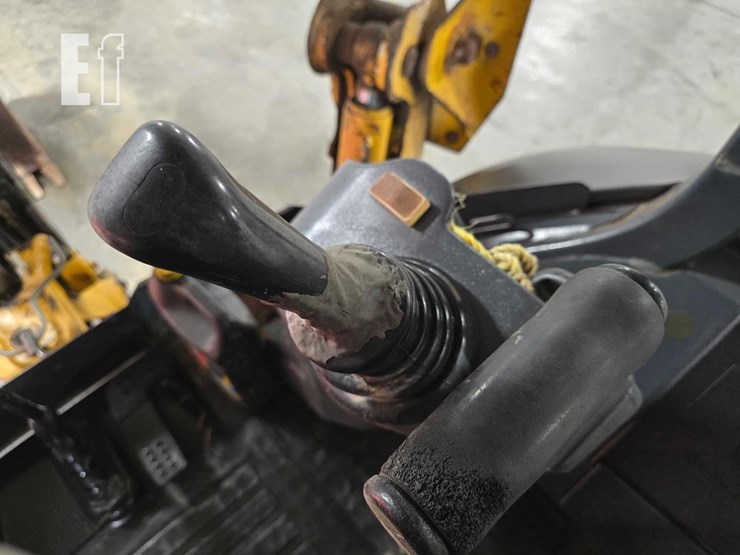 2014-deere-310k-image-23