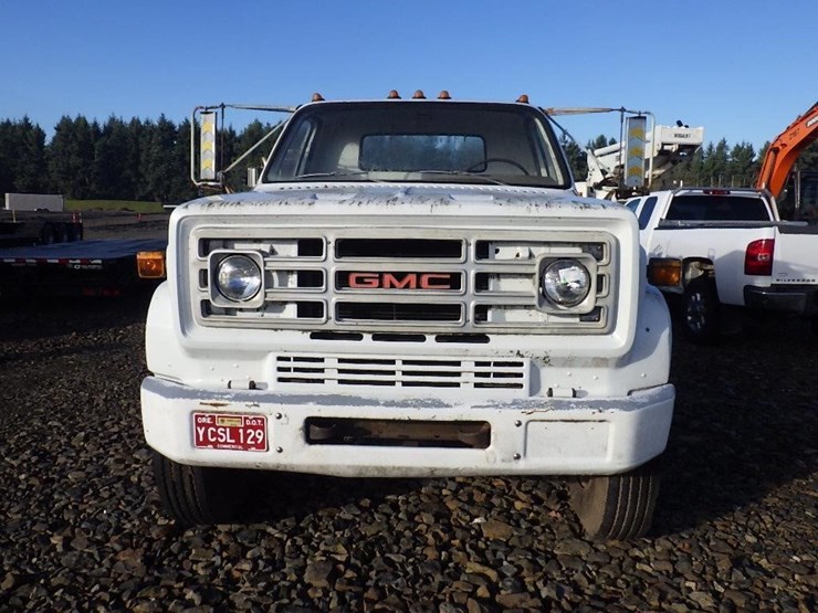 1977-gmc-6500-23'-t/a-flatbed-truck-image-2