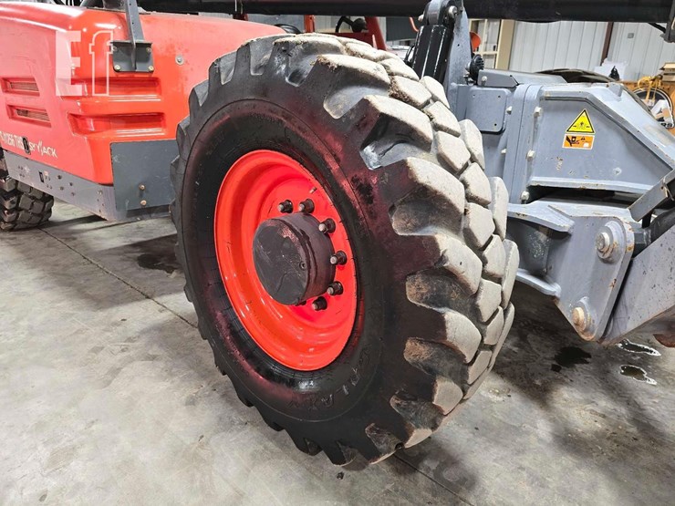 2019-skyjack-sj8831rt-image-19