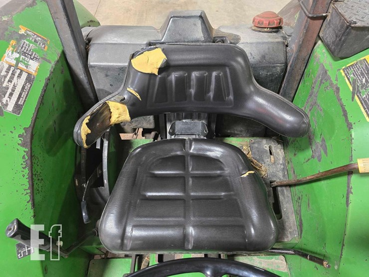 2000-john-deere-5210-image-16