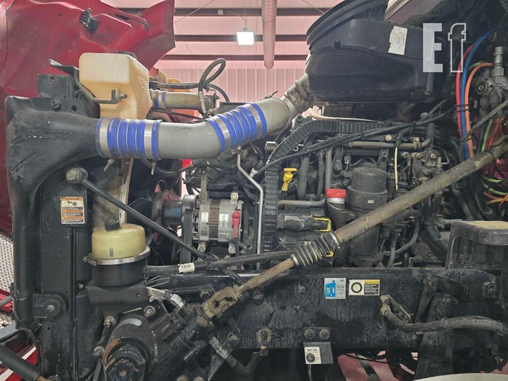 2015-kenworth-t680-image-32