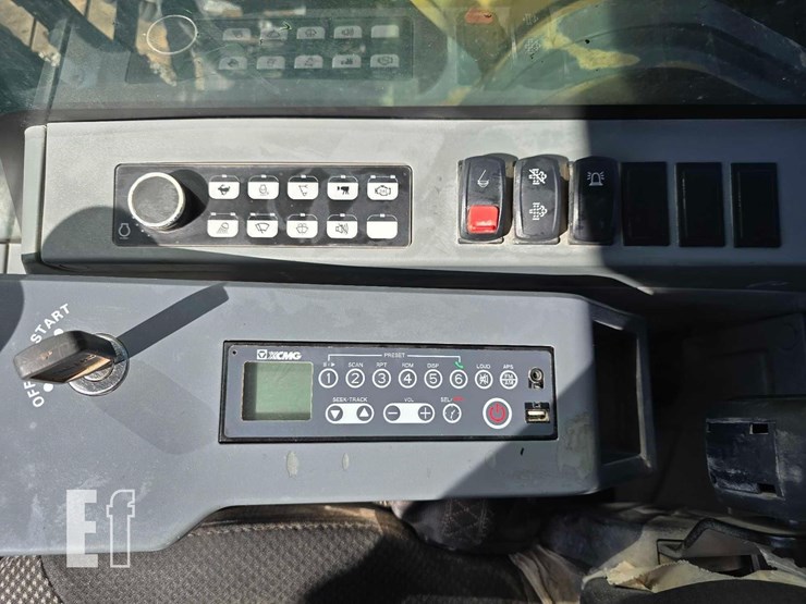 2022-xcmg-xe210u-image-15