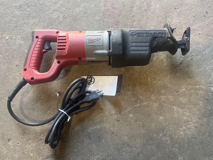 #37-•-mimwaukee-sawzall-image-1