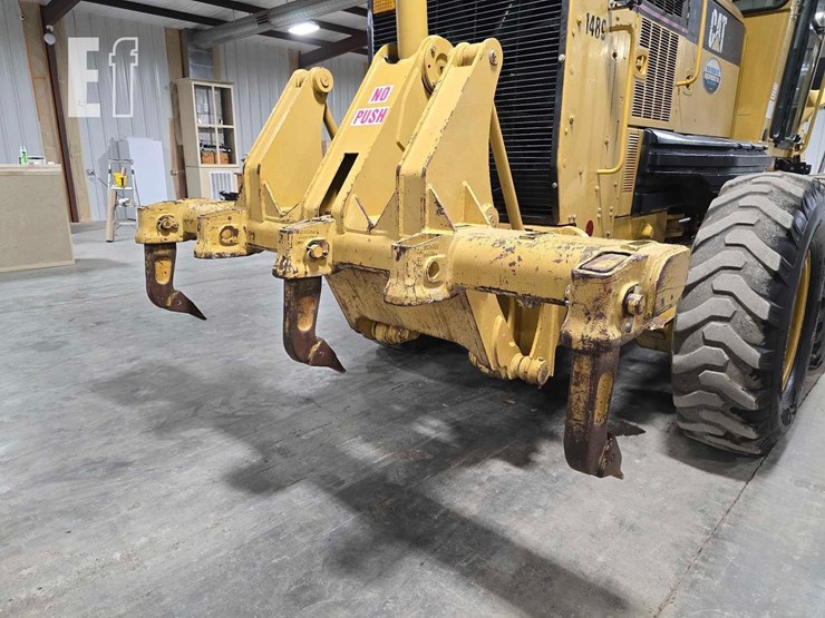 2005-caterpillar-140h-image-12