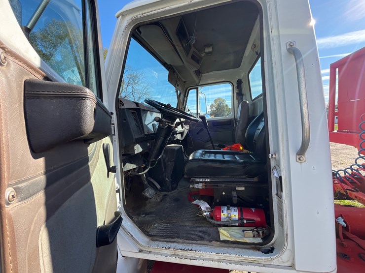 1995-international-4900-image-19