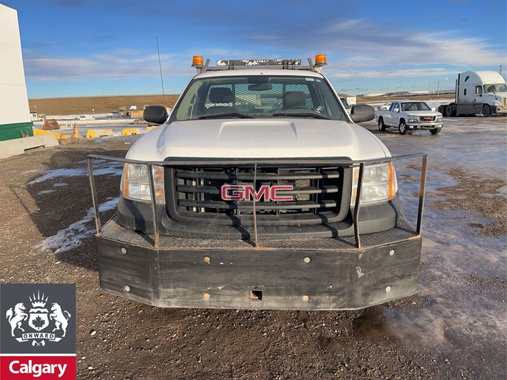 2010-gmc-sierra-1500-image-10