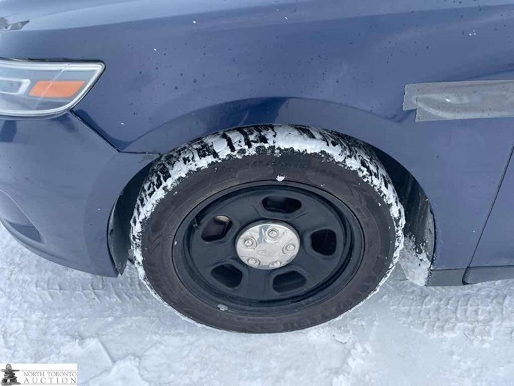 2017-ford-taurus-police-inte-image-16