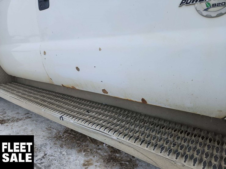 2011-ford-f550-image-52