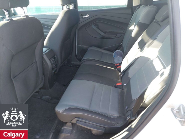 2013-ford-escape-se-image-15