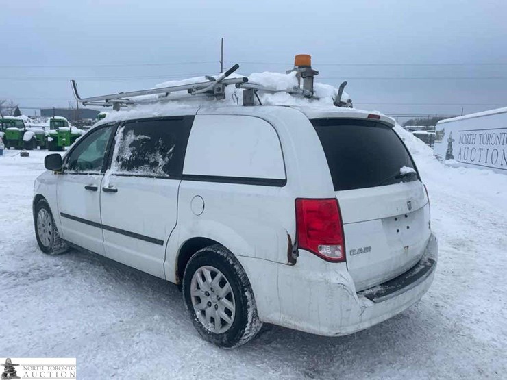 2015-ram-tradesman-image-4