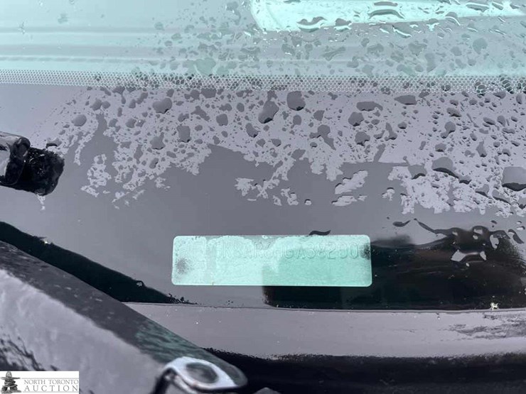 2017-ford-explorer-image-22