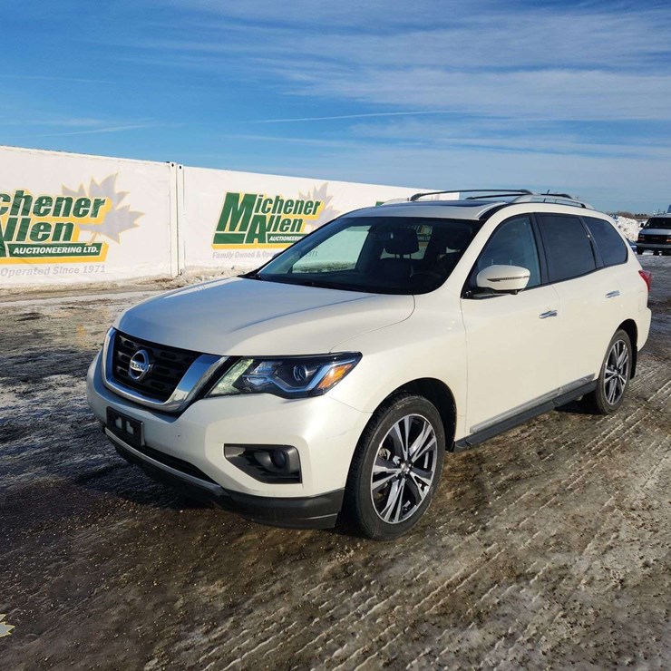 2017 NISSAN PATHFINDER