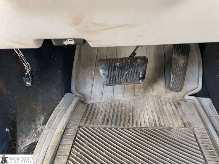 2010-dodge-grand-caravan-se-image-17