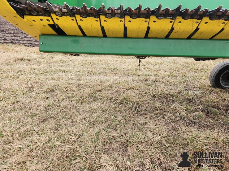 2018-john-deere-630fd-image-14