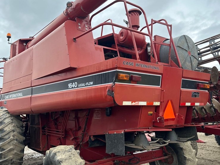 case-ih-1640-image-9