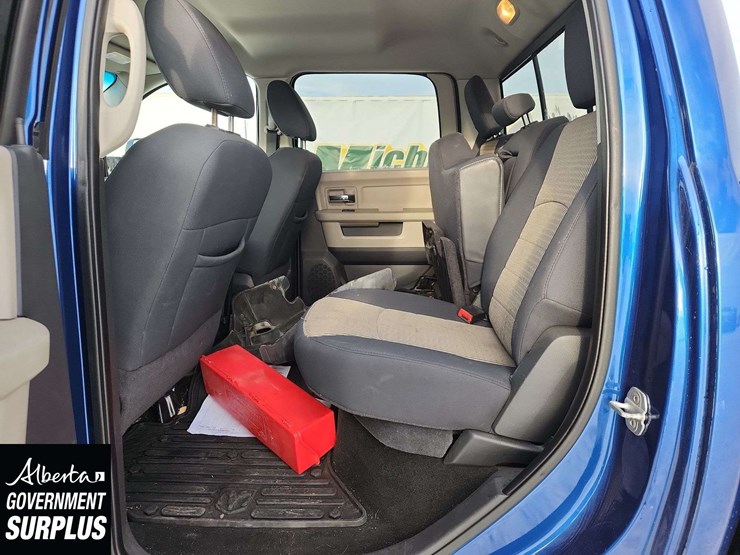 2011-dodge-2500-image-14