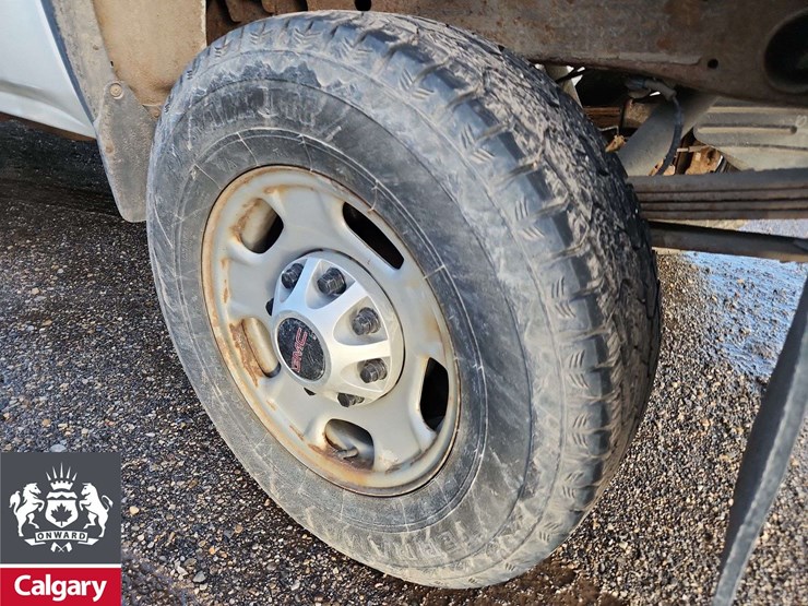 2015-gmc-sierra-2500hd-image-25