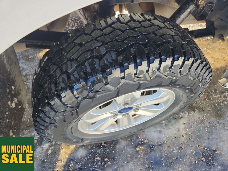 2016-ford-f150-image-12