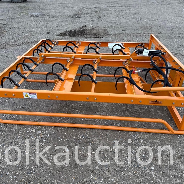 2779 - SKID STEER HAY ACCUMULATOR GRAPPLE