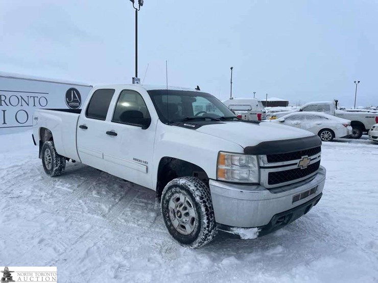 2011-chevrolet-k2500-image-4