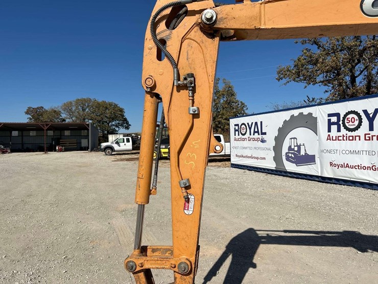 2016-case-cx55b-image-16