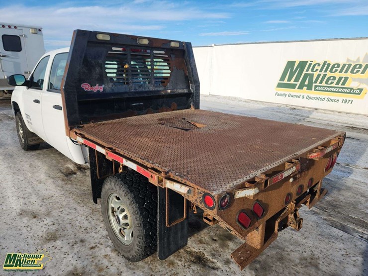 2013-gmc-sierra-2500hd-image-34