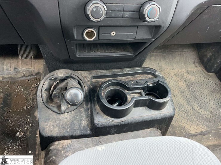 2011-ford-f150-image-16