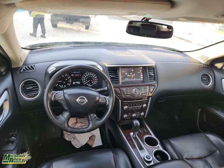 2015-nissan-pathfinder-image-20