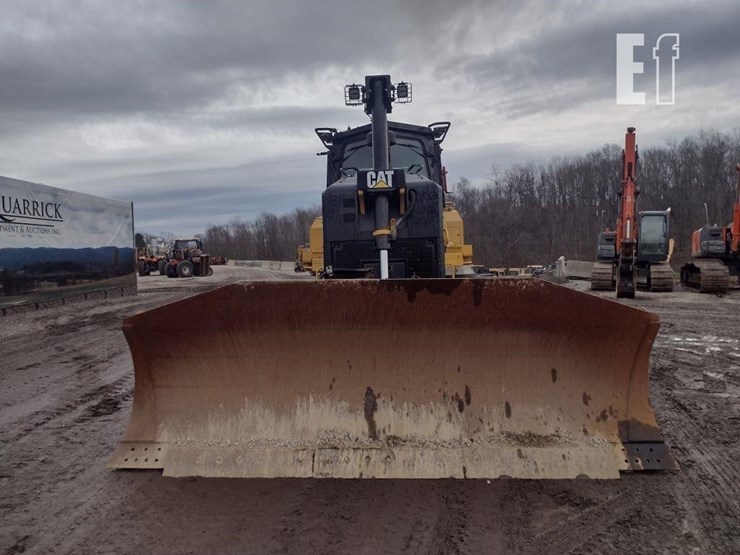 caterpillar-d7e-image-2