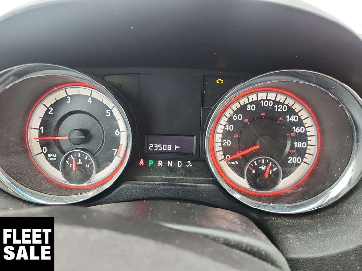 2015-dodge-grand-caravan-sxt-image-20