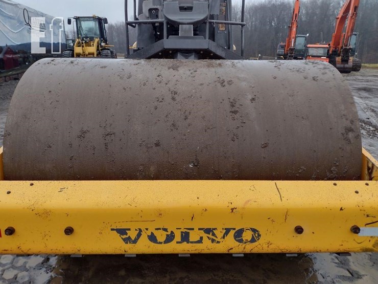 2014-volvo-sd115-image-18