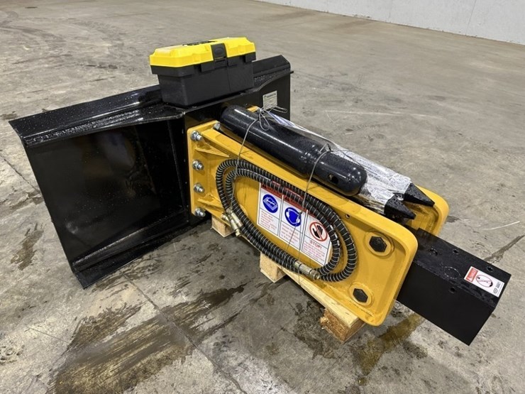 2025-agt-sshh680-hydraulic-breaker-image-2