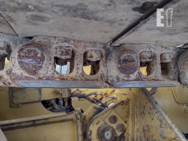 2005-caterpillar-d4g-xl-image-30