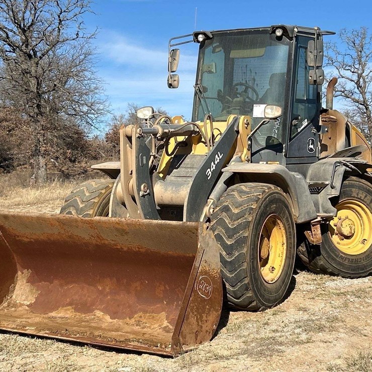DEERE 344L