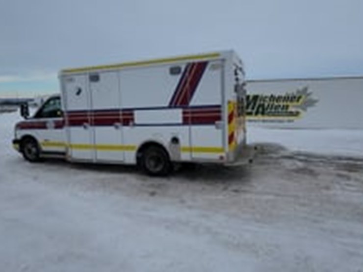 2016-chevrolet-express-s/a-ambulance-image-5