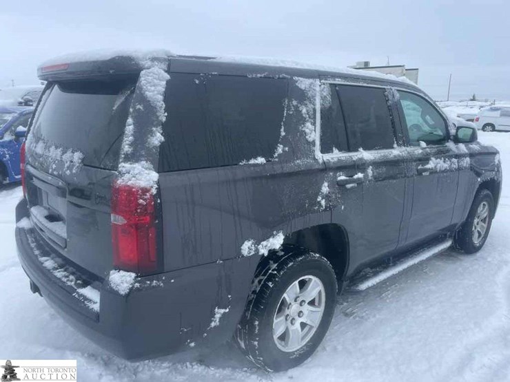 2018-chevrolet-tahoe-image-4