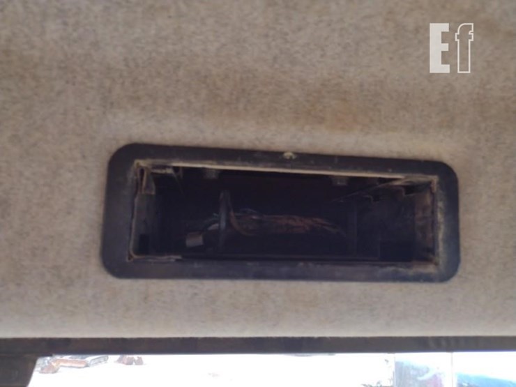 2003-volvo-a40d-image-11