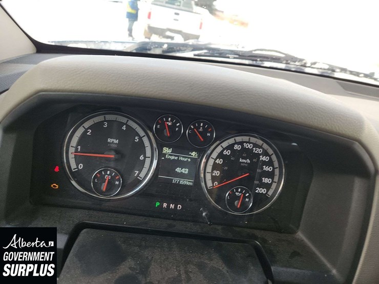 2011-dodge-2500-image-18