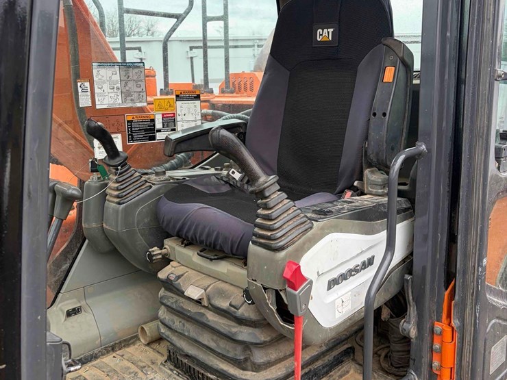 2013-doosan-dx180-lc-3-image-13