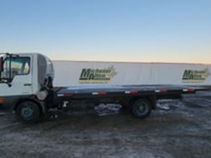 2004-hino-fb1817-image-5