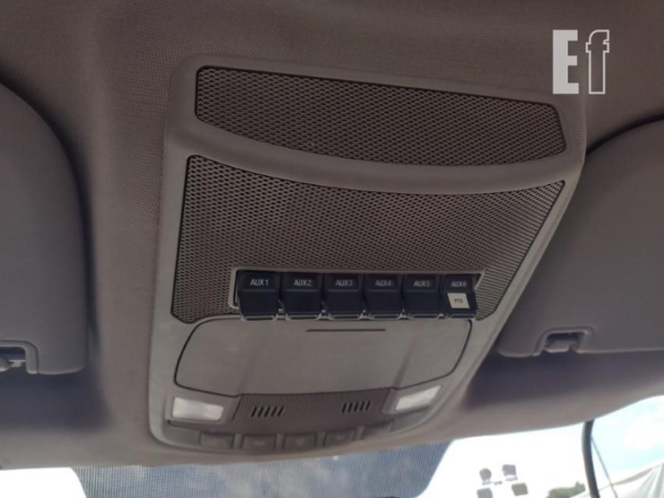 18-ford-f550-image-10