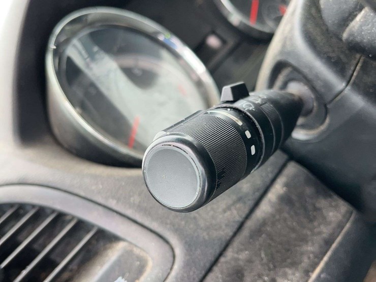 2015-ram-tradesman-image-17