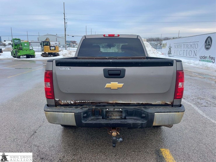 2013-chevrolet-silverado-1500-image-4