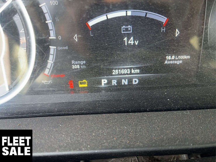 2015-dodge-3500-image-23