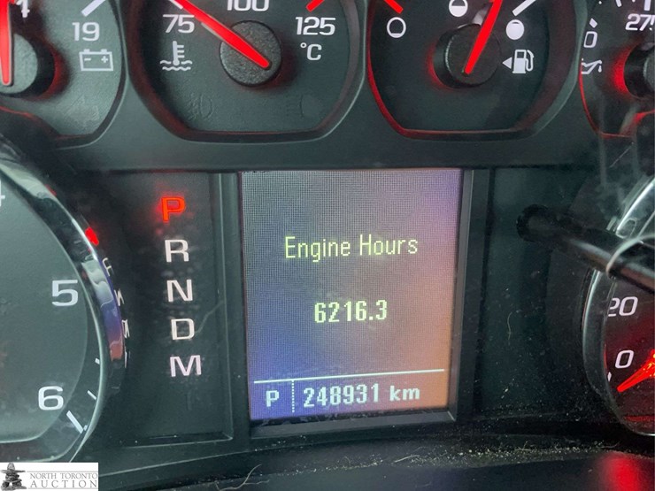 2016-chevrolet-silverado-1500-image-13